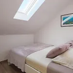 度假居 Beautiful In With Wifi 佩罗杰