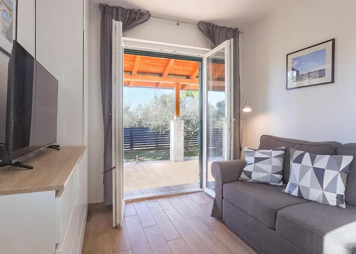 Awesome In With Wifi Vakantiehuis Peroj