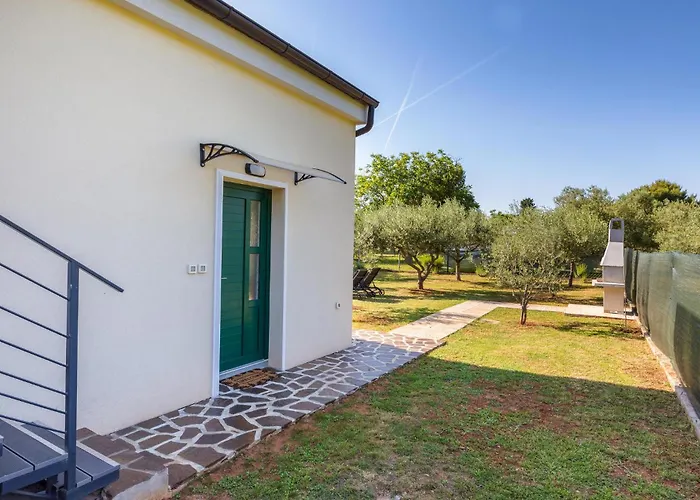 Σπίτι διακοπών Awesome In With Wifi Peroj