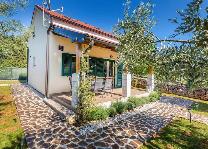 Σπίτι διακοπών Awesome In With Wifi Peroj