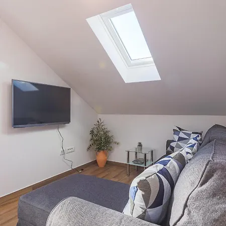 Gorgeous In With House Sea View