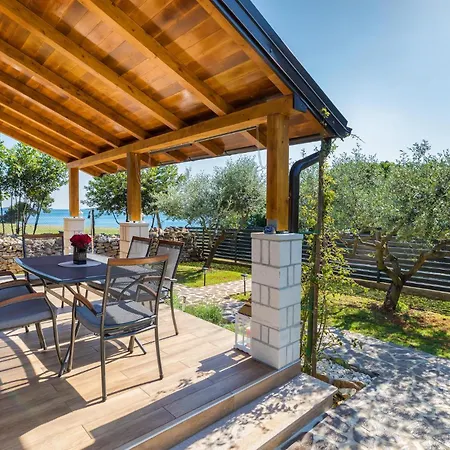 Gorgeous In With House Sea View Holiday home Peroj